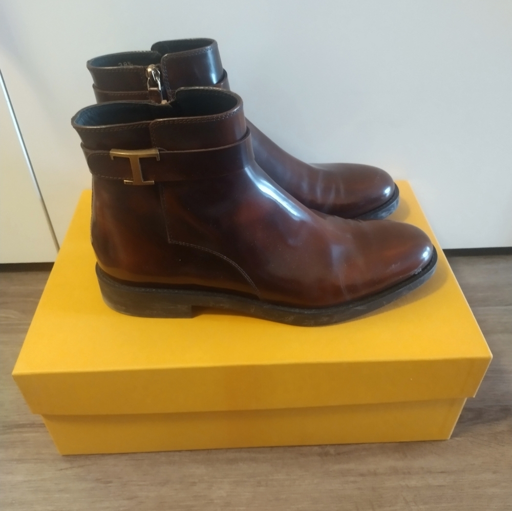 Tod's Logo-Embellished Patent Leather Ankle Boots - Brown IT38.5